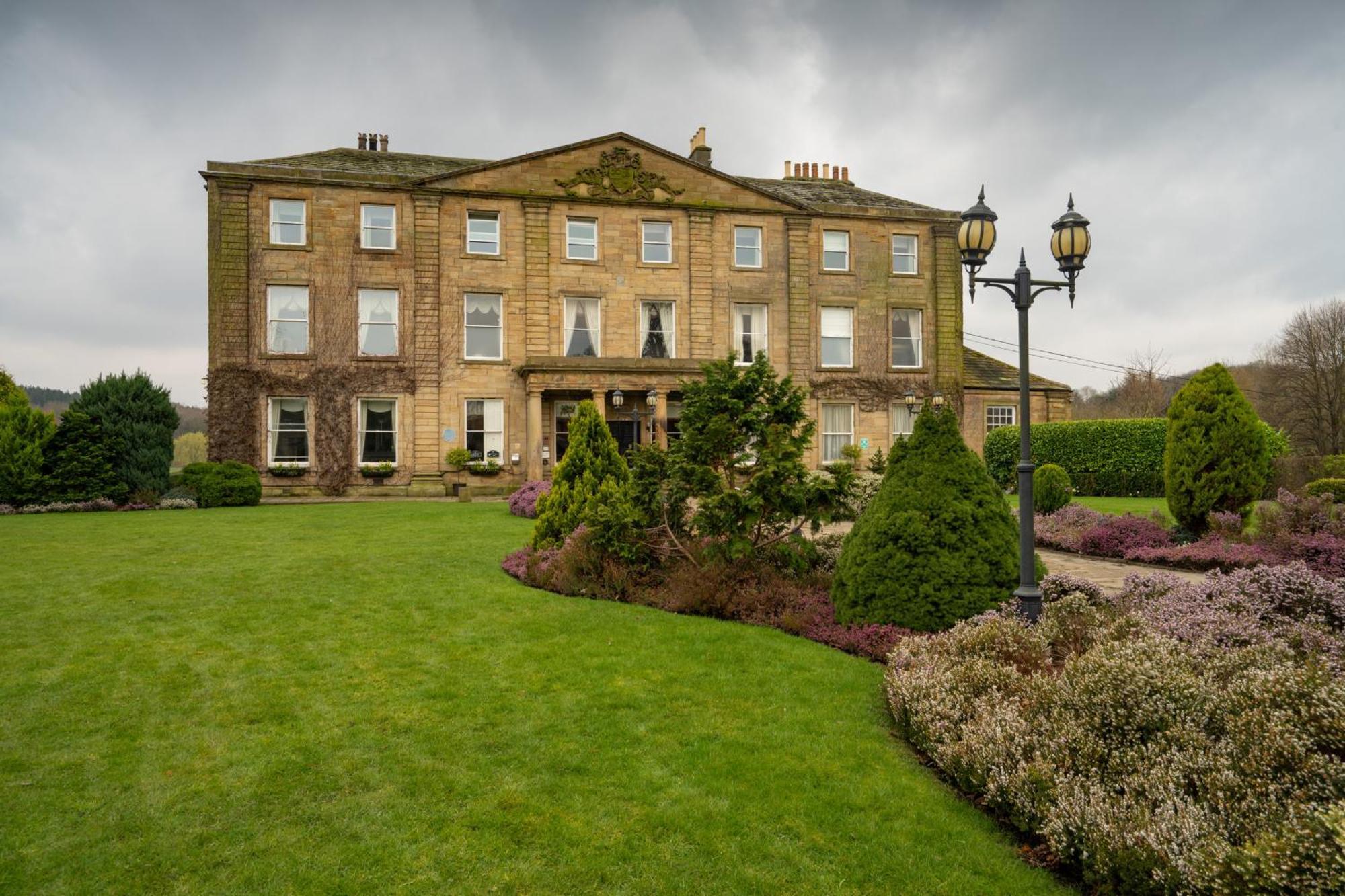 Waterton Park Hotel Wakefield Esterno foto